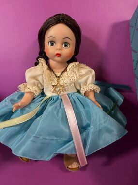 Vintage Madame Alexander 8" Doll Israel 568 International Collection